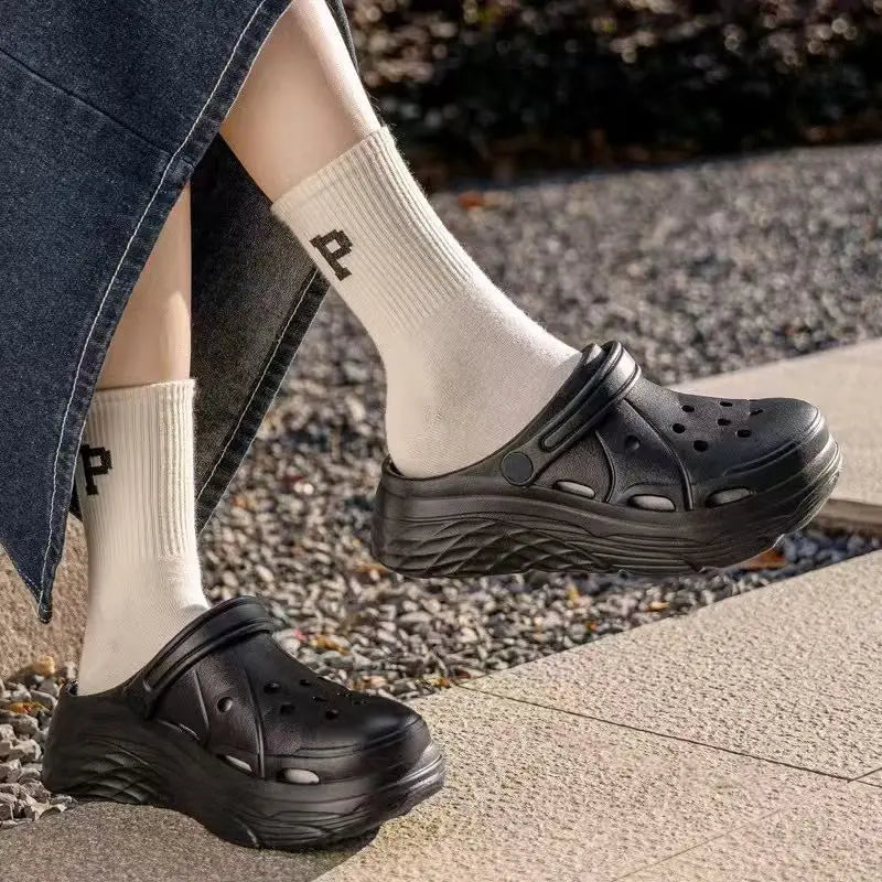 Woman's Outdoor Sandals