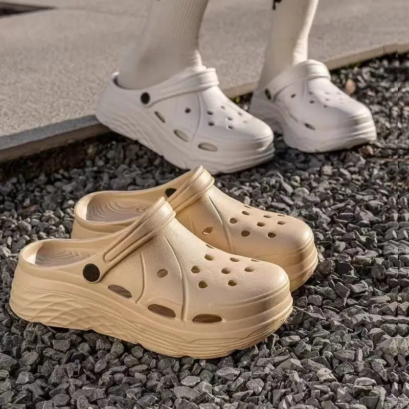 Woman's Outdoor Sandals