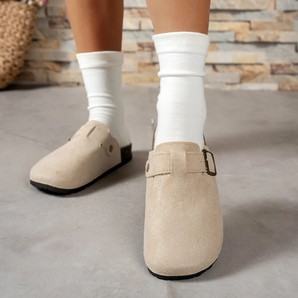 Fashionable Thick Bottom Slippers